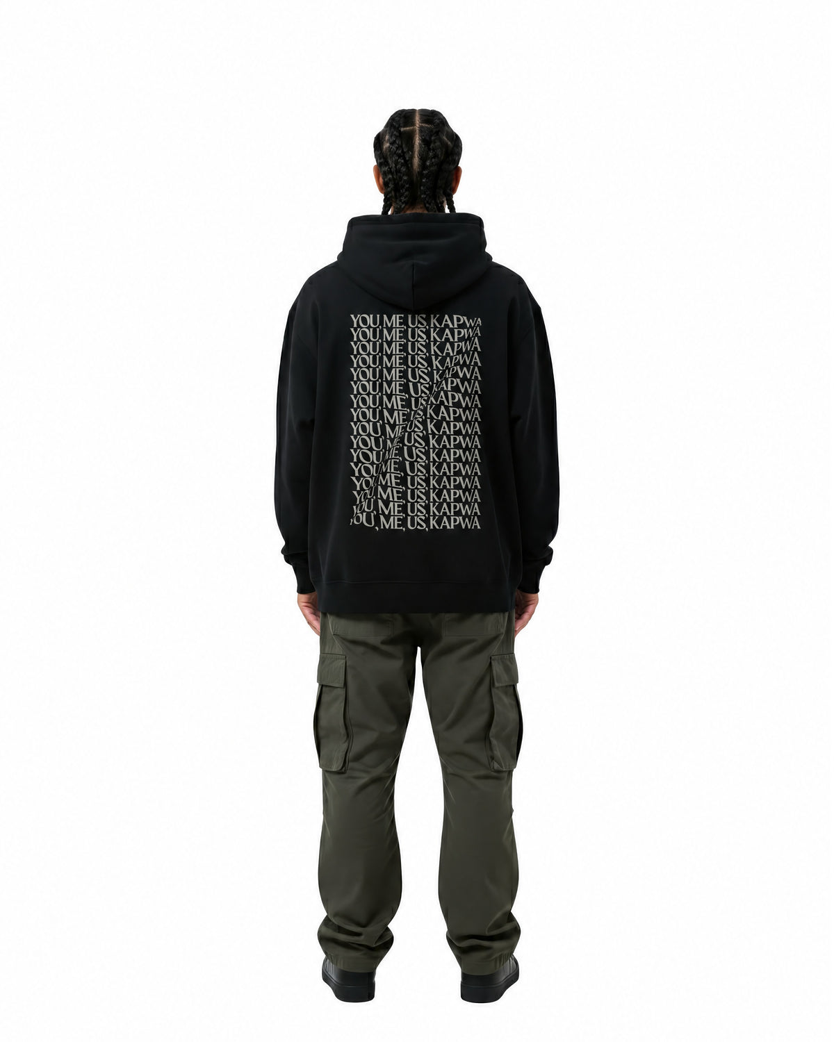 byKapwa Studio | You Me Us Kapwa Wave Hoodie - Dark | Hoodie Schwarz | Model Mann Rückseite