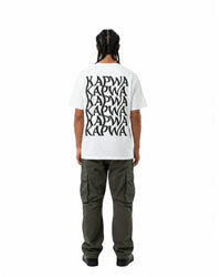 byKapwa Studio | Kapwa Wave Tee - Light | T-Shirt Weiß | Model Mann Rückseite