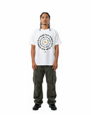 byKapwa Studio | byKapwa Spiral Tee - Light | T-Shirt Weiß | Model Mann Vorderseite