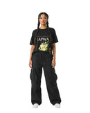 byKapwa Studio | Island Roots Diaspora Threads Tee - Dark | T-Shirt Schwarz | Model Frau Vorderseite
